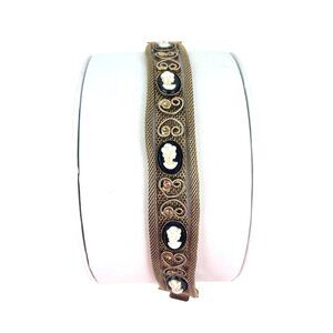 Goldette Unsigned Vintage Gold-Tone Cameo Bracelet Mesh Band With Oval Cameos Vi